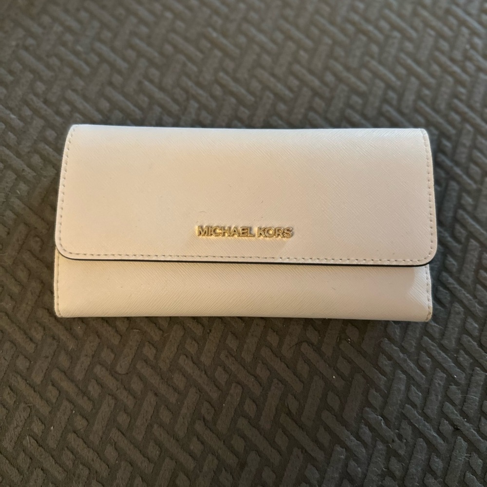 Michael Kors White Wallet with Gold Logo